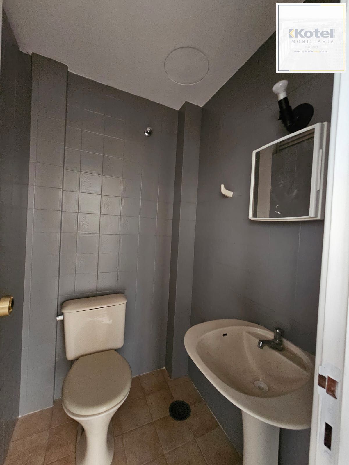 Sala comercial na Dona Laura