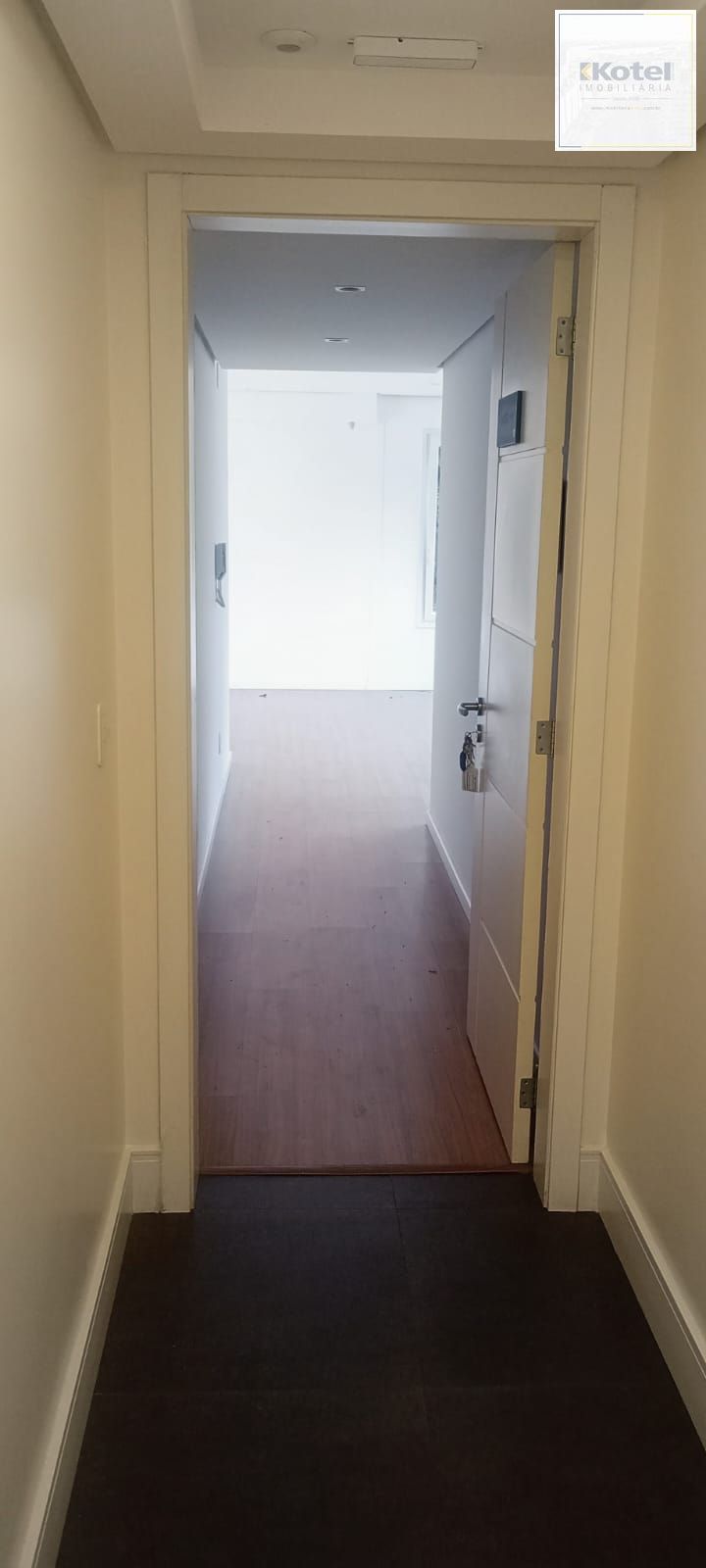 Conjunto Comercial, 1 sala, à venda, 64 m², Centro - Gramado — foto 5