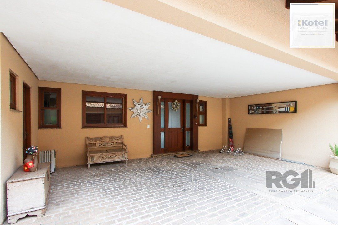 Casa com 327m² de área privativa, oferecendo 3 dormitórios, sendo 3 suítes — foto 4