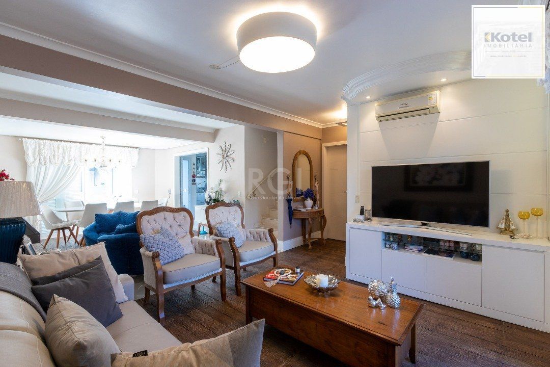 Casa Condominio para Venda - 240m², 4 dormitórios, sendo 1 suites, 2 vagas - Ipanema — foto 3
