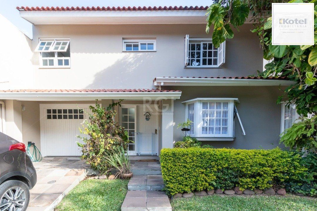 Casa Condominio para Venda - 300m², 4 dormitórios, sendo 2 suites, 2 vagas - Ipanema — foto 2