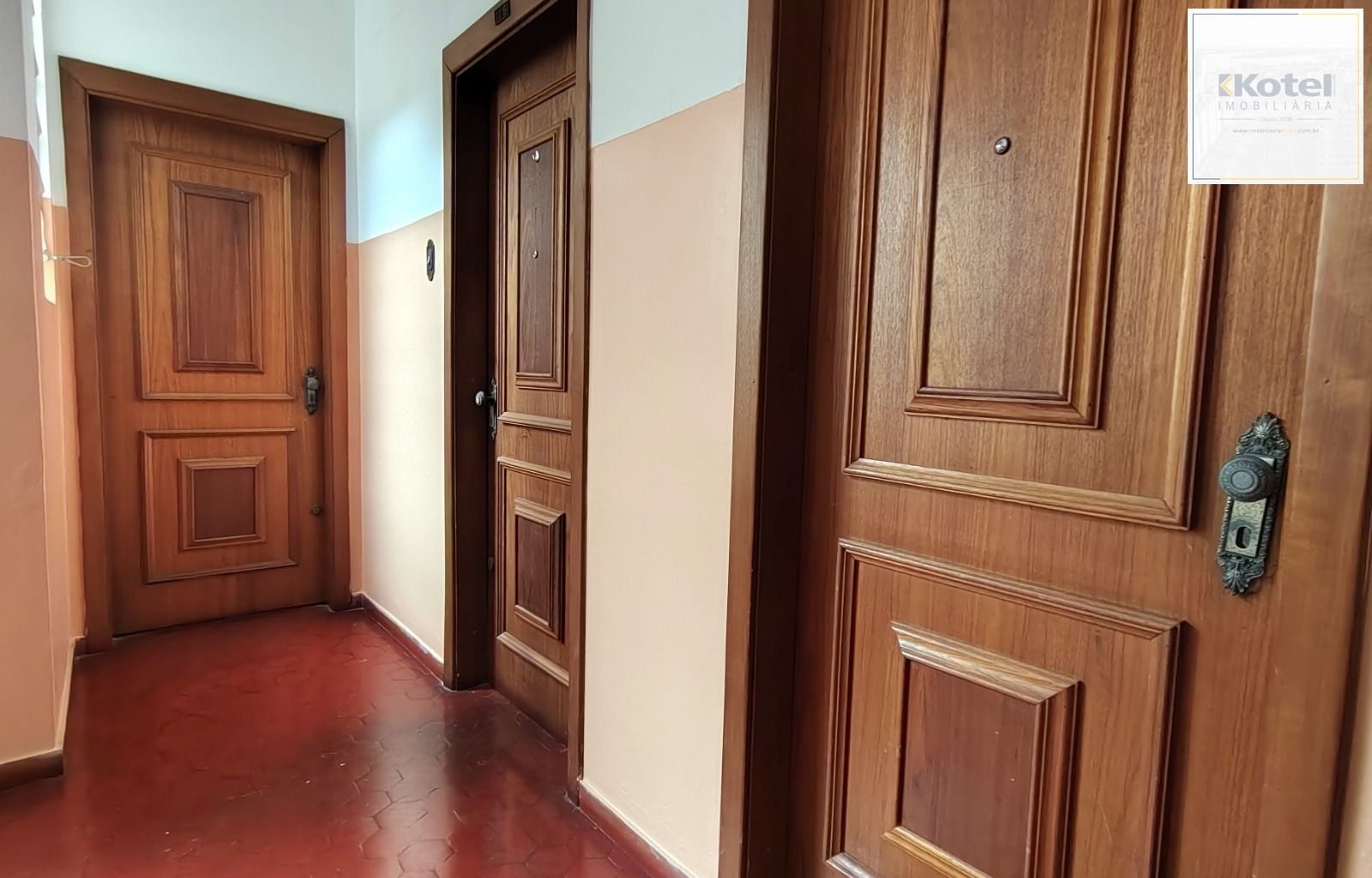 Apartamento de 3 dormitórios, 2 banheiros no Centro Histórico.