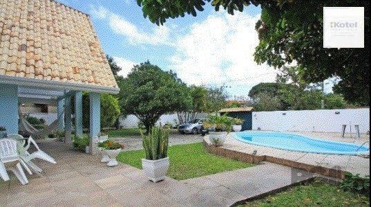 Casa para Venda - 350m², 4 dormitórios, sendo 1 suites, 4 vagas - Guarujá — foto 2