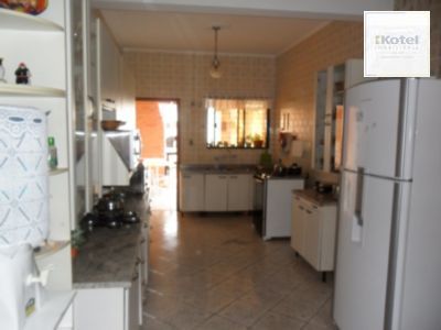 Casa para Venda - 270m², 5 dormitórios, sendo 1 suites, Guarujá — foto 5