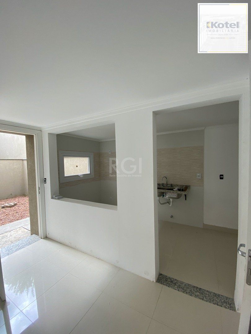 Casa Condominio para Venda - 195m², 3 dormitórios, sendo 1 suites, 2 vagas - Tristeza
