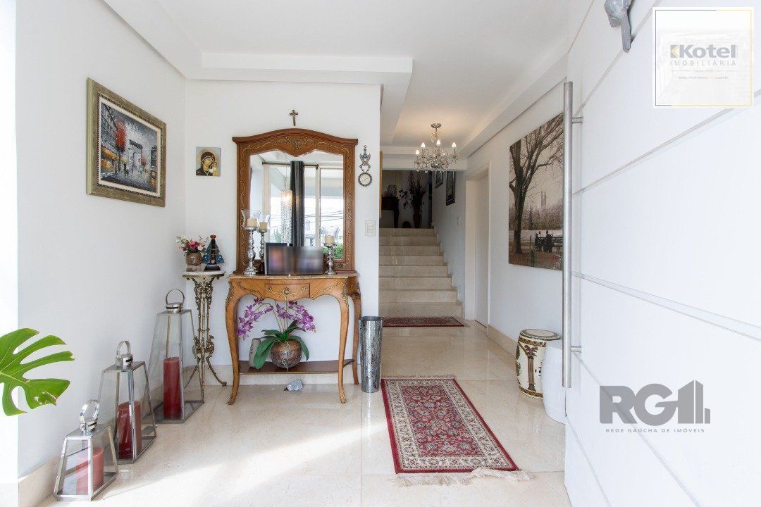 Casa em condominio . com 6 suites, sendo 3 suítes master com closet e hidro. — foto 3