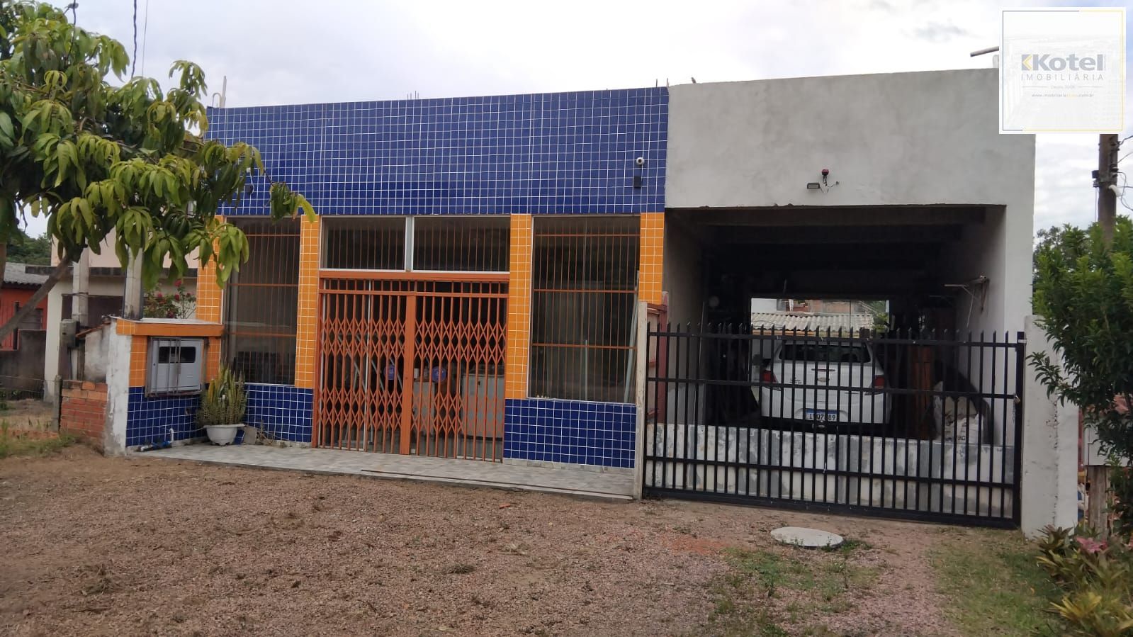 Casa para Venda - 182m², 2 dormitórios, sendo 1 suites, 3 vagas - Lami — foto 3