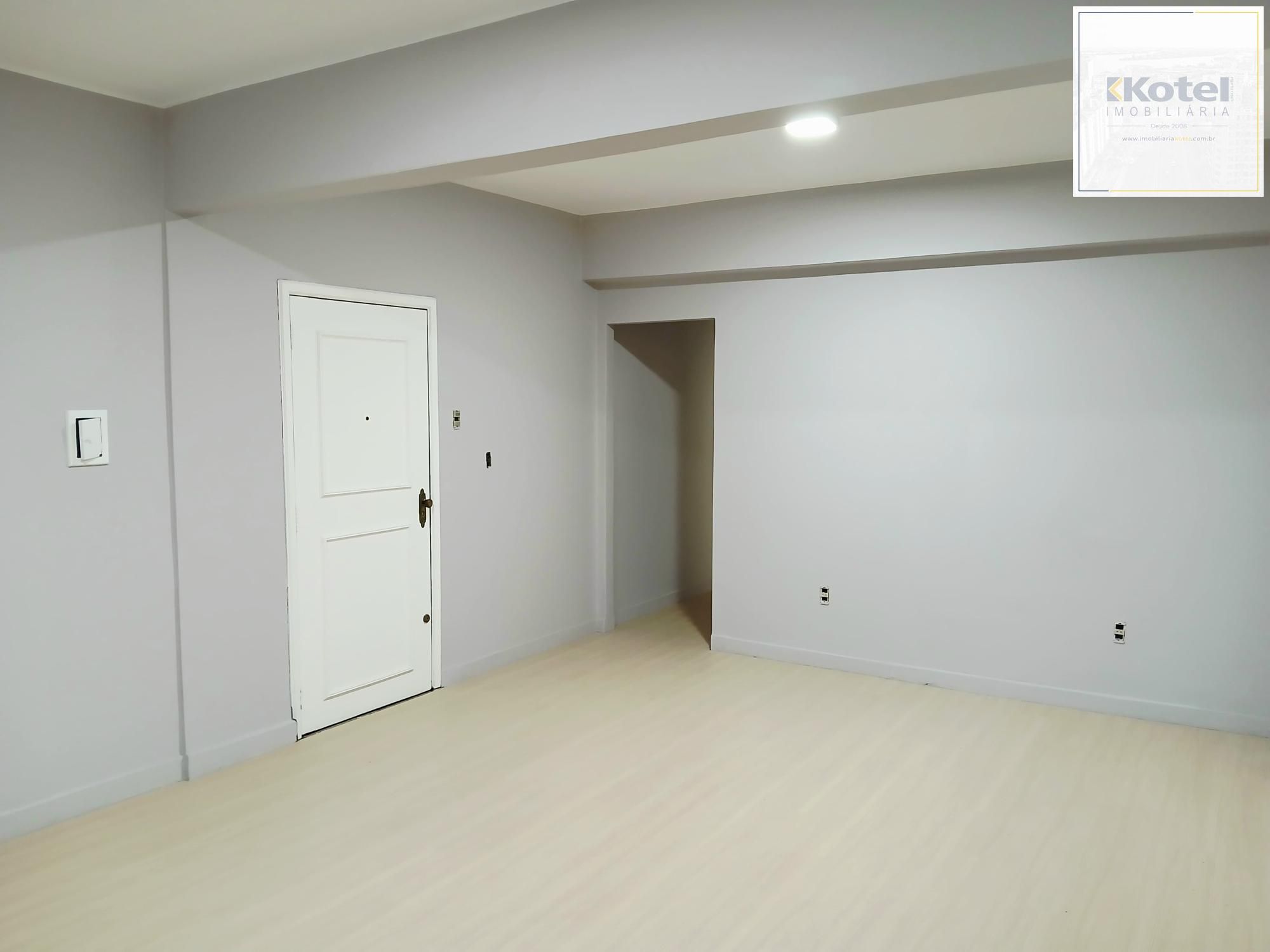 Apartamento de 2 Dormitórios no Centro Histórico.
