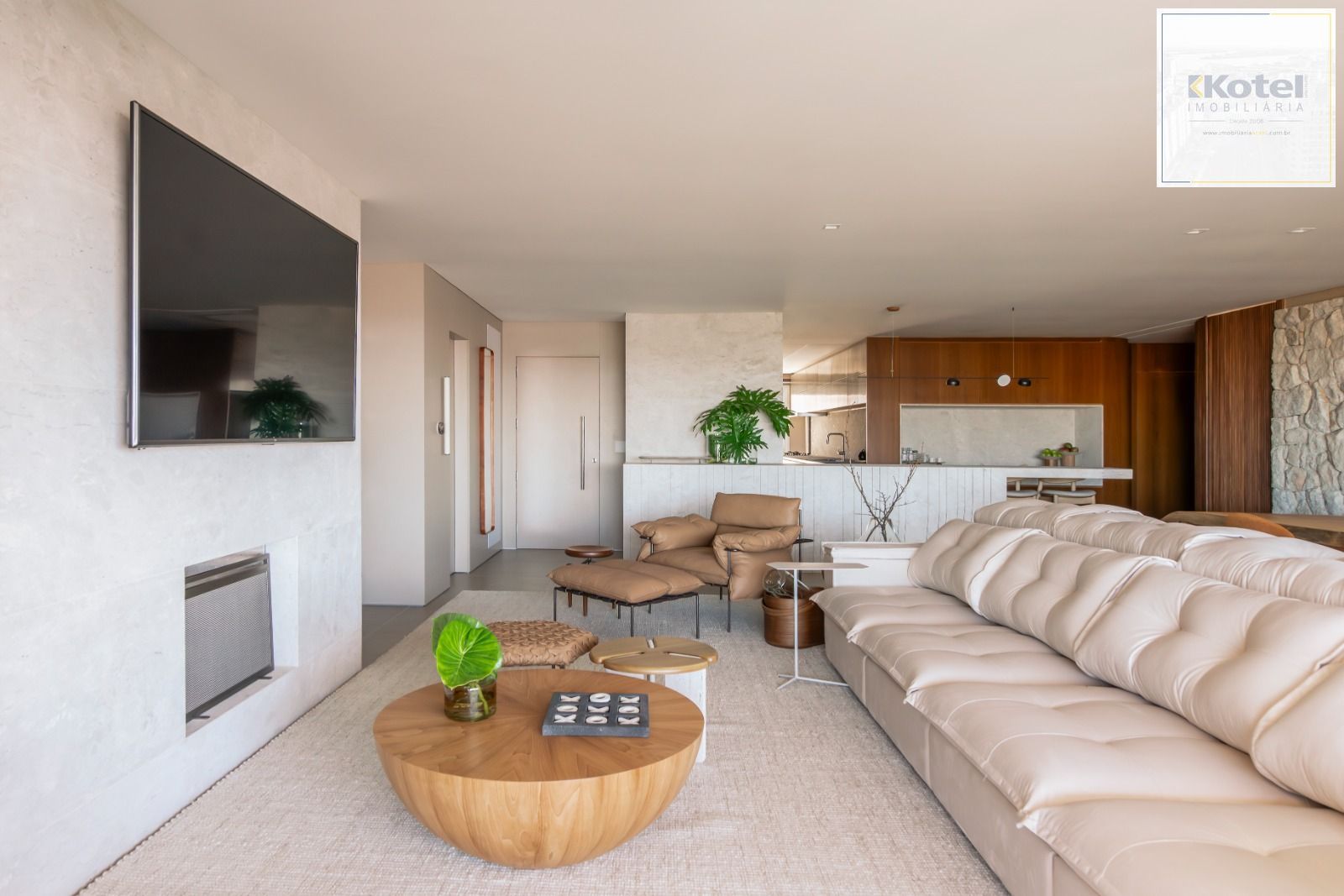 Cobertura para Venda - 483.85m², 3 dormitórios, sendo 3 suites, 4 vagas - Vila Assunção — foto 2