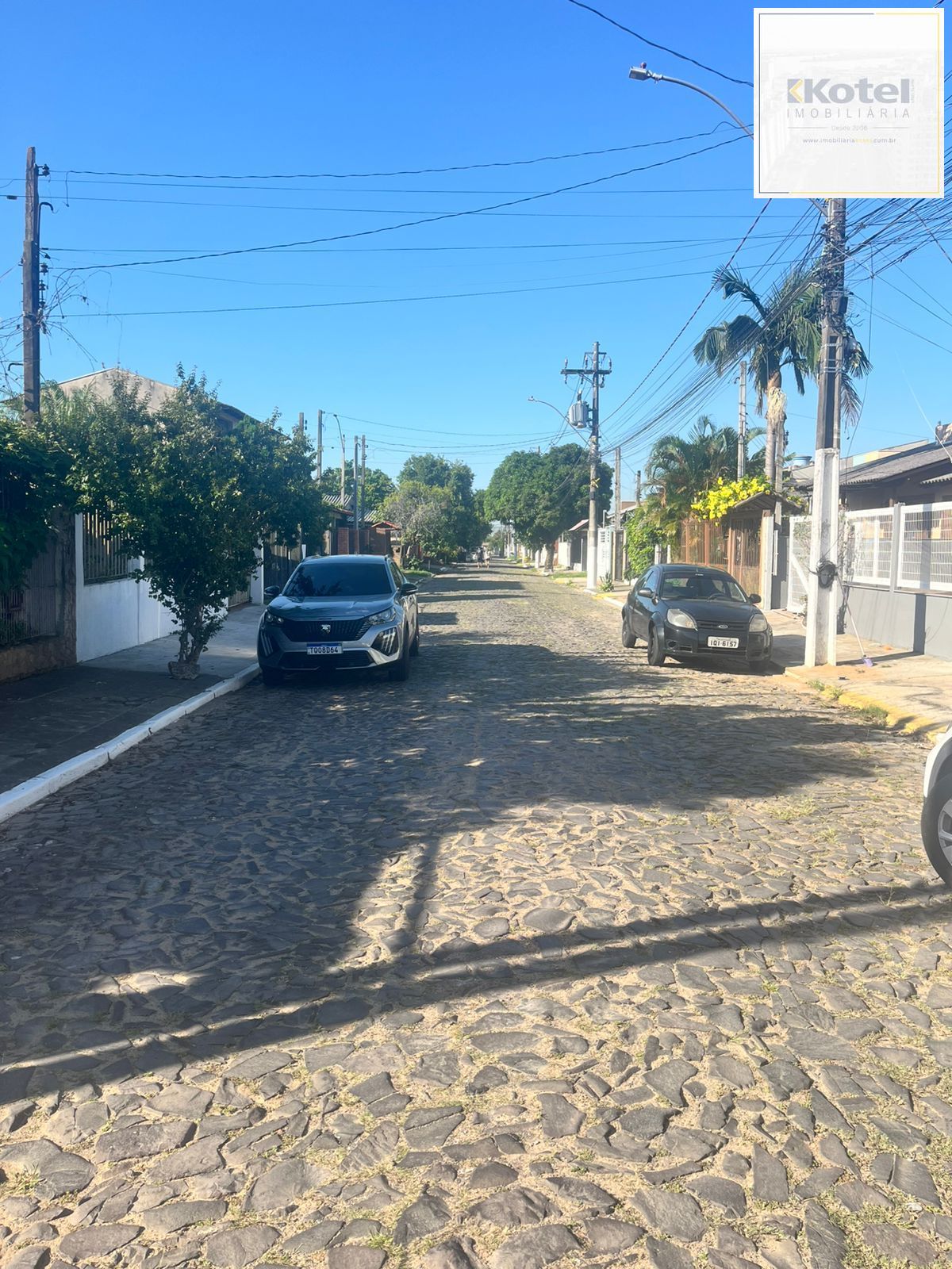 Casa de 2 dormitórios, sendo 1 suíte no Barrio Parque da Matriz, em Cachoeirinha