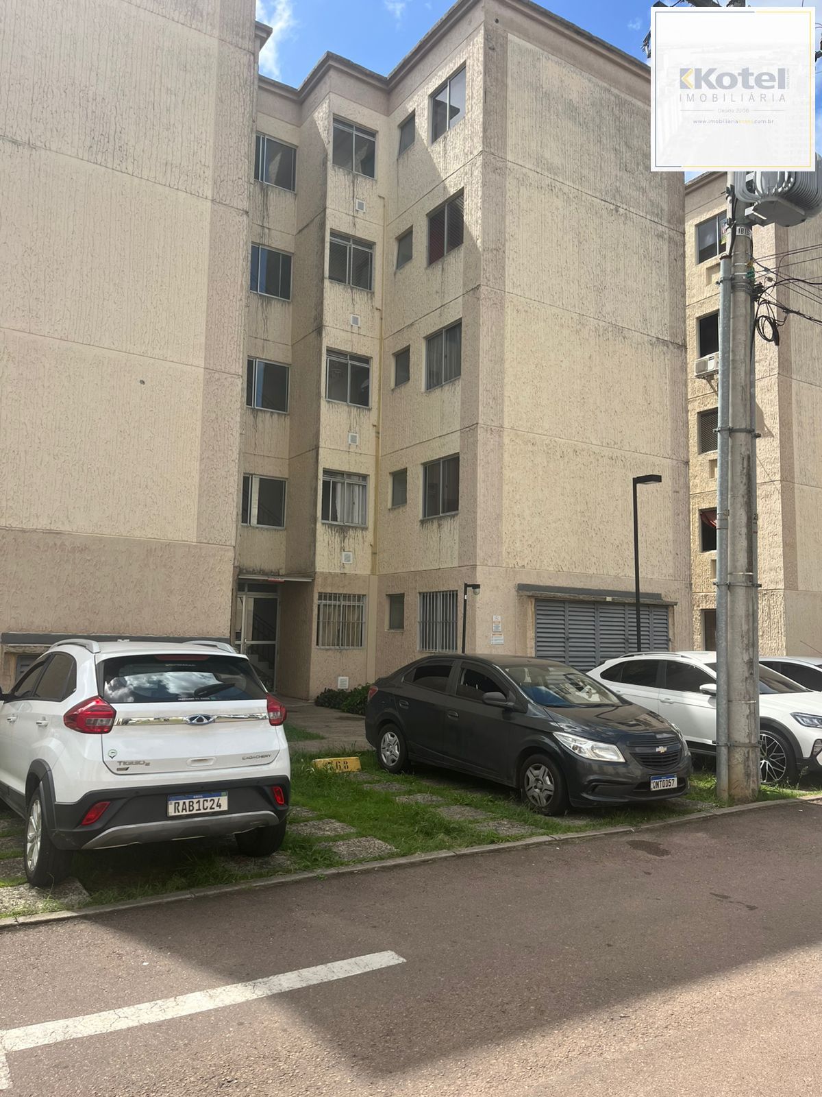 Apto 2 Dormitórios, Térreo, Sala, Cozinha, Banheiro, 01 vaga garagem-rotativa — foto 4