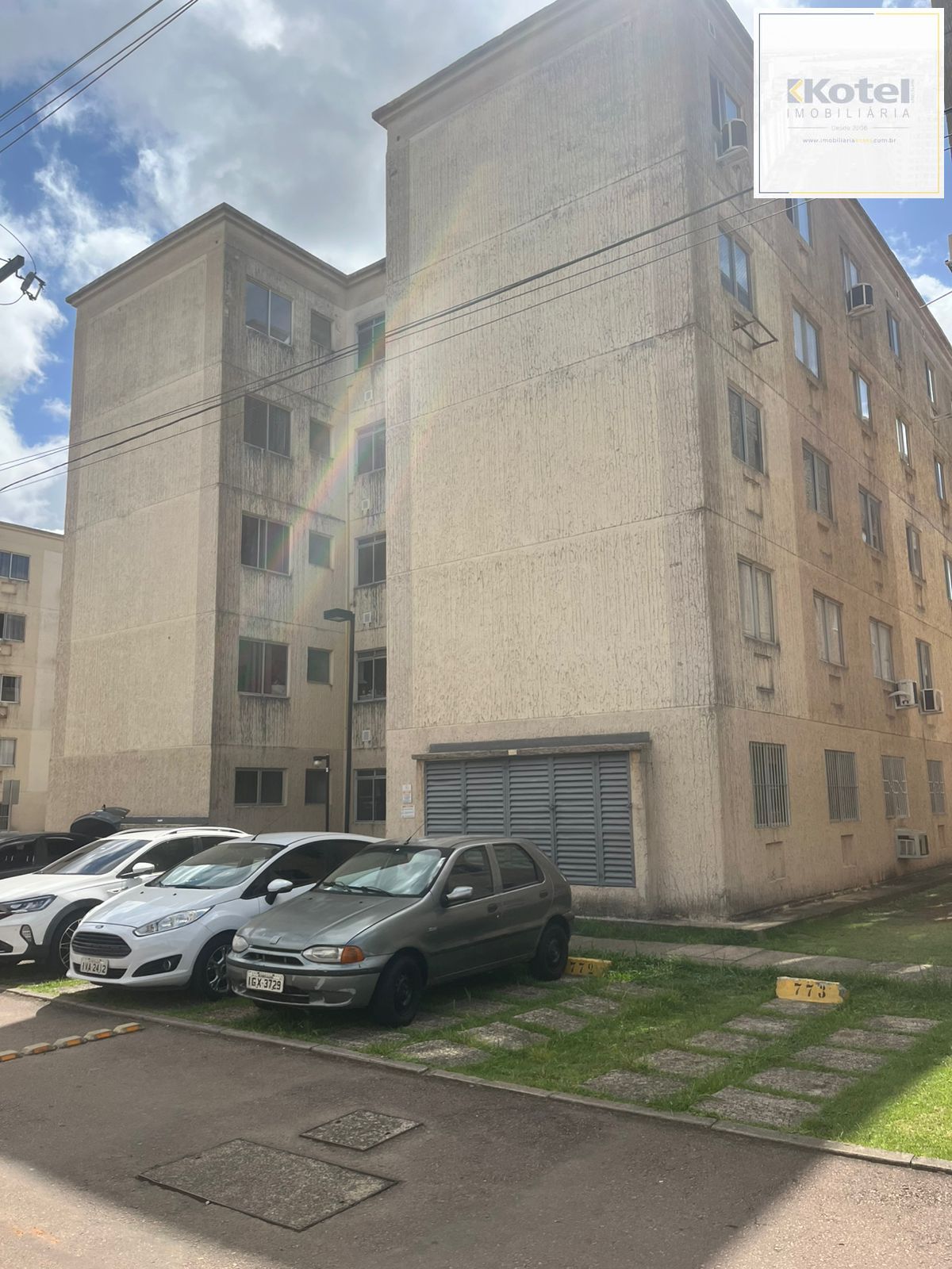 Apto 2 Dormitórios, Sala, Cozinha, Banheiro, semimob, 01 vaga garagem-rotativa — foto 5