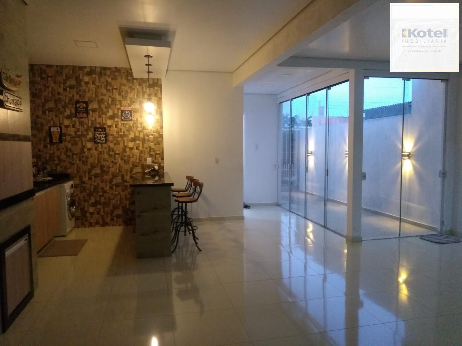 Sobrado todo reformado, 114 m², bairro Centro Novo, Eldorado do Sul
