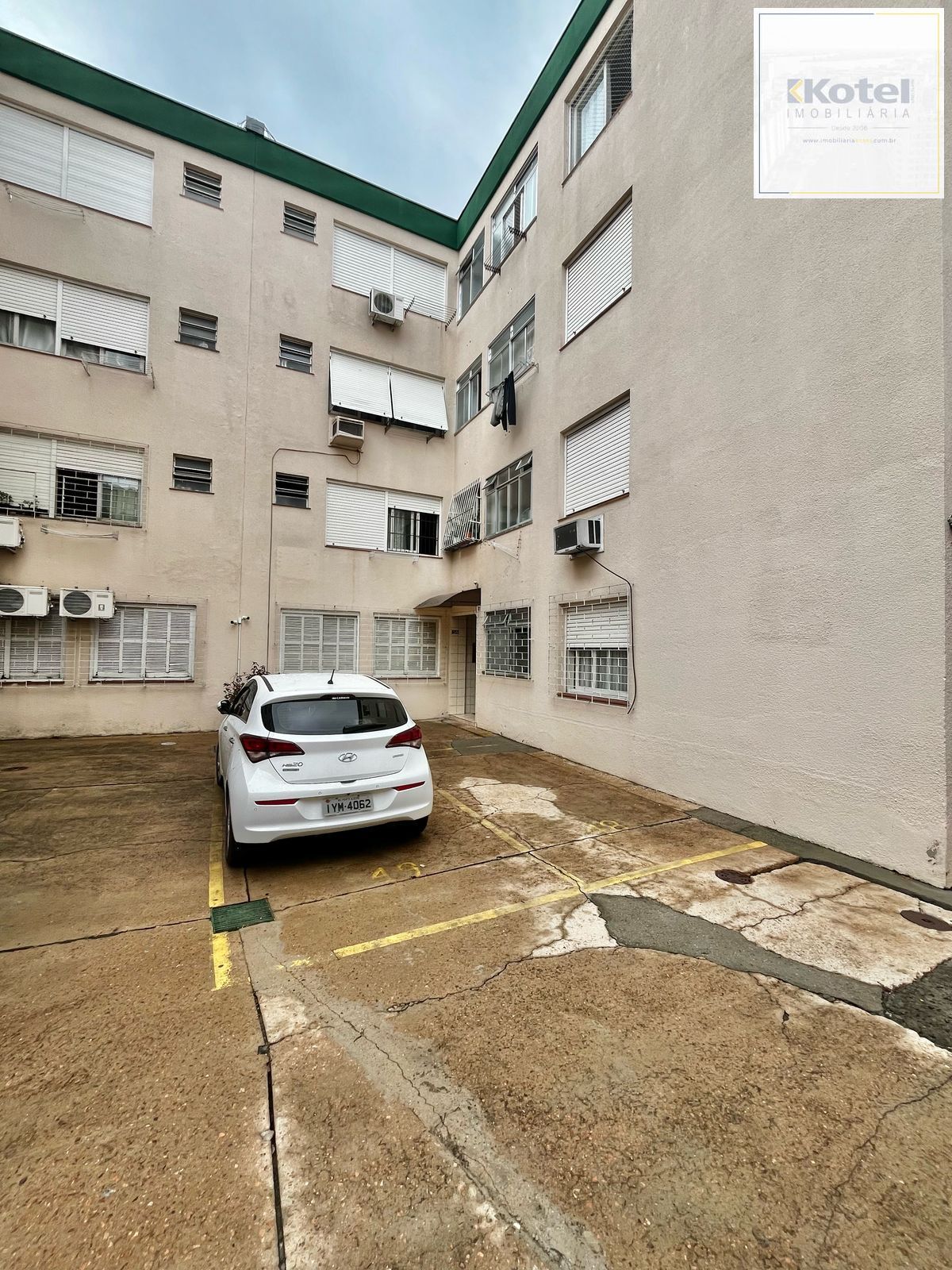 Apto de 01 dorm no Passo da Areia, sala, cozinha, banheiro e área. — foto 4