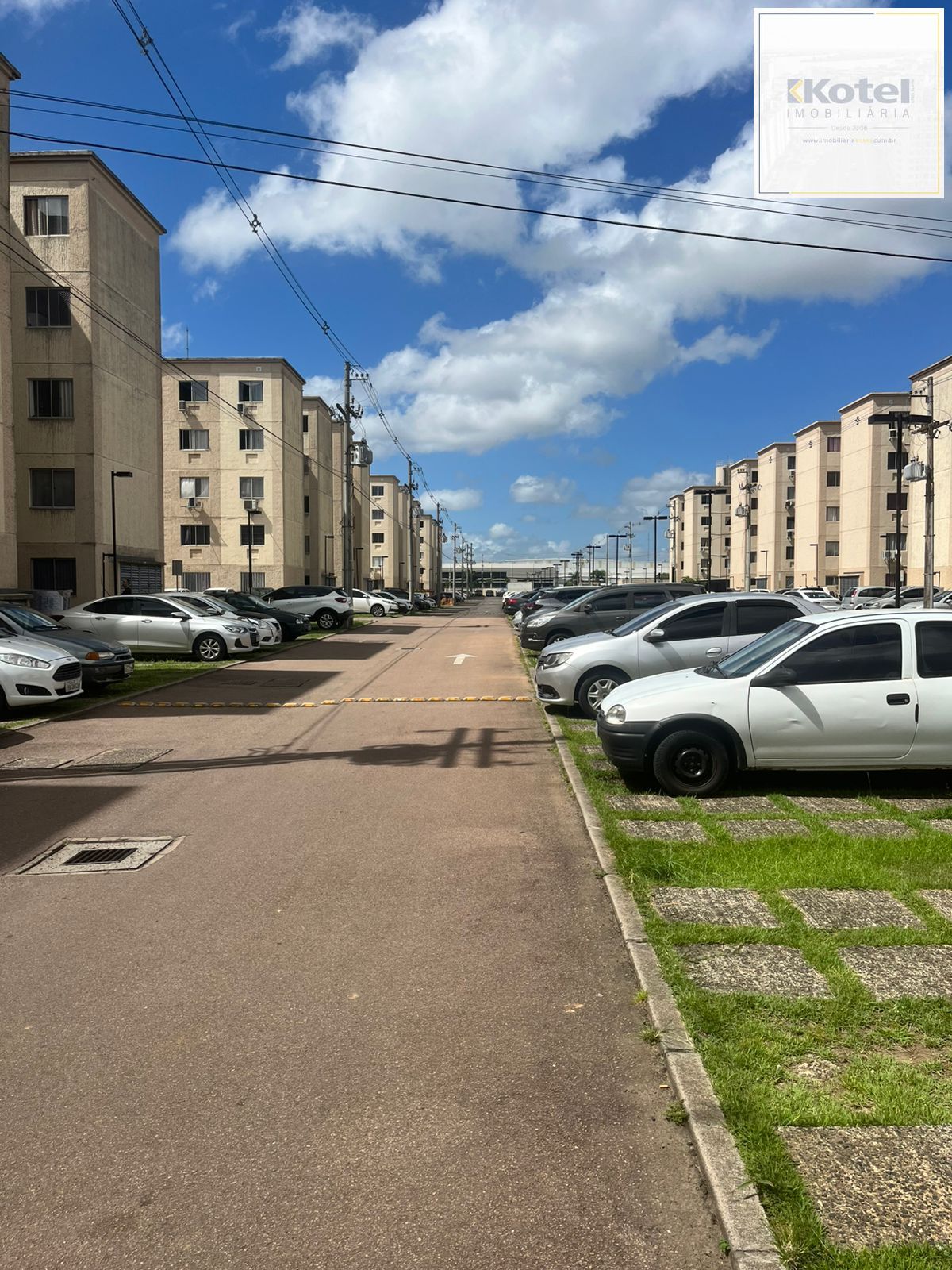 Apto 2 Dormitórios, Térreo, Sala, Cozinha, Banheiro, 01 vaga garagem-rotativa — foto 3