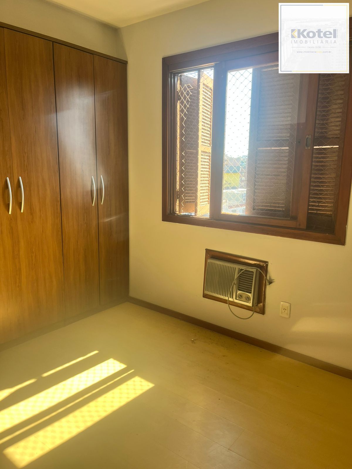 Apto 03 dorm com suíte, leste/norte, 02 box, vista definitiva, no Passo da Areia — foto 4