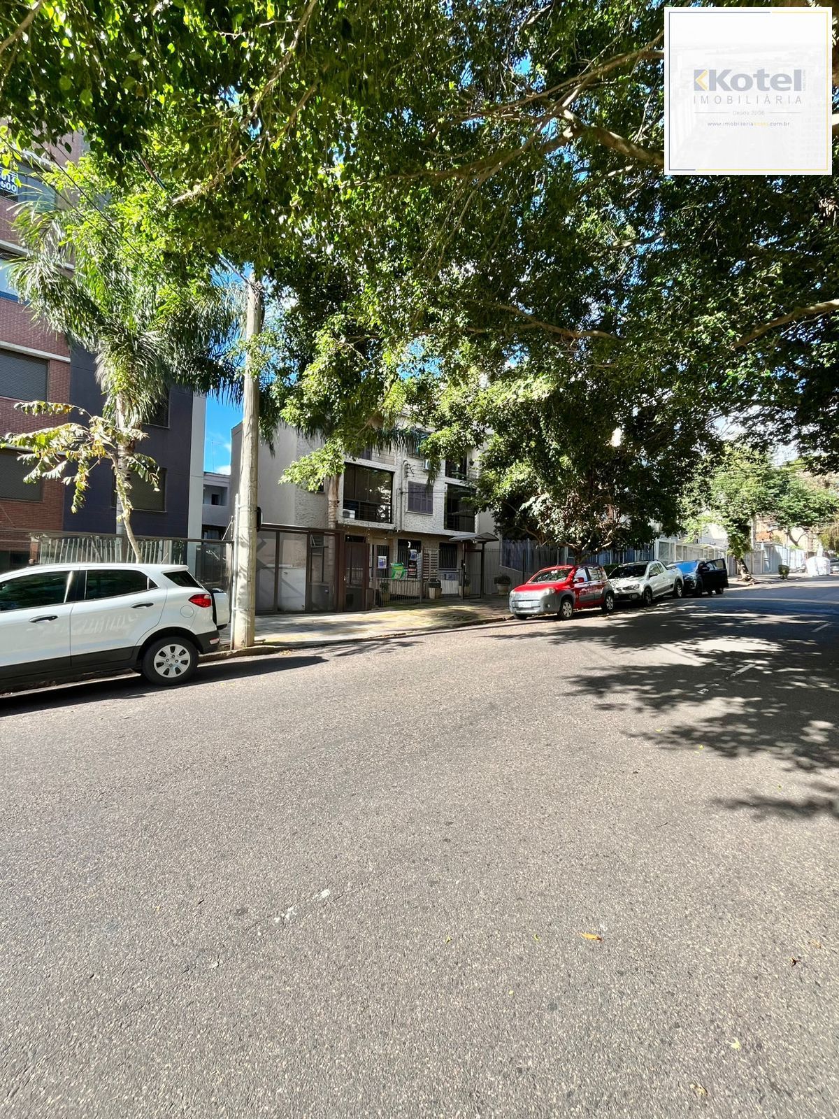 Apto de 01 dorm, na Luzitana, bairro Higienópolis, 46 m2, apenas 01 lance escada