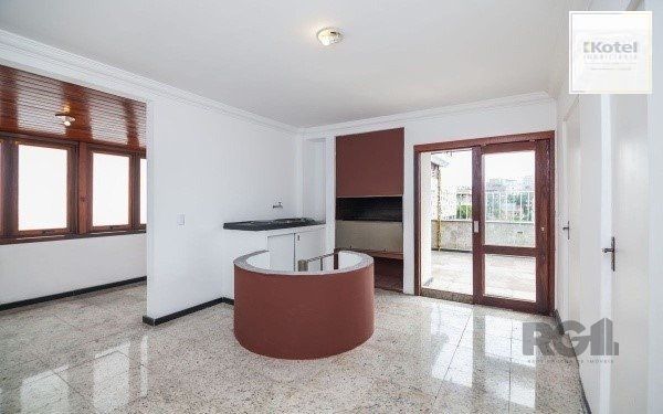 Vende-se bela cobertura de 122m², 2 quartos 2 vagas, desocupado - Auxiliadora — foto 2