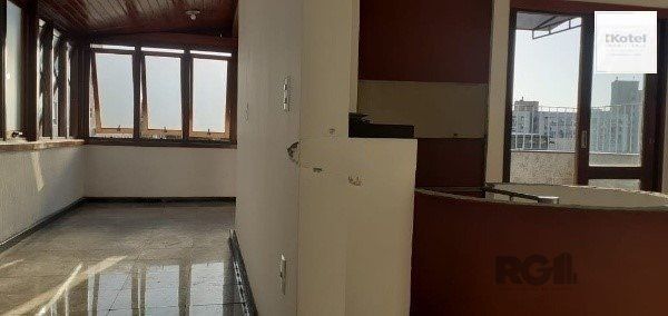 Vende-se bela cobertura de 122m², 2 quartos 2 vagas, desocupado - Auxiliadora — foto 3