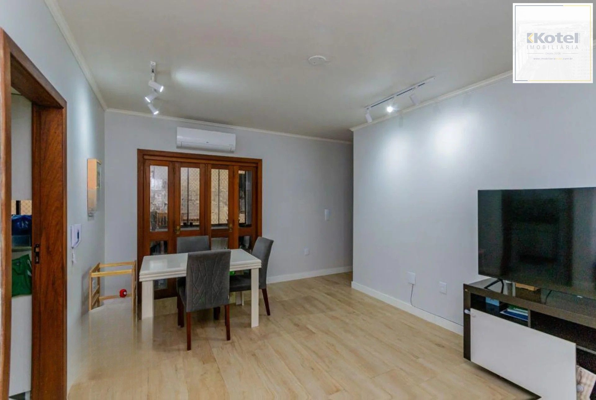 🏡 Vende-se apartamento com 2 quartos (1 suíte), 70,83 m² e 1 vaga – Jardim Botânico — foto 2