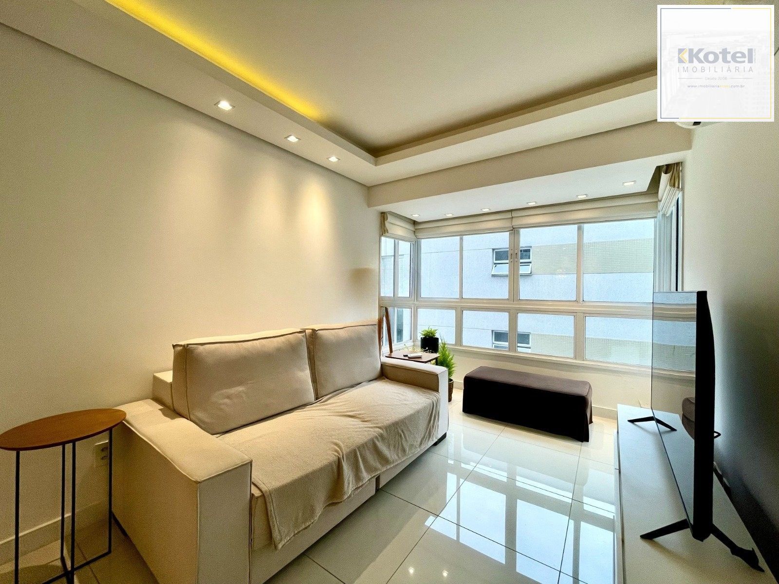 Vende-se apartamento com 2 quartos (1 suíte), 65m² e 2 vagas – Higienópolis