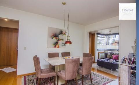 Vende-se apartamento com 3 quartos (1 suíte), 91 m² e 1 vaga – Menino Deus