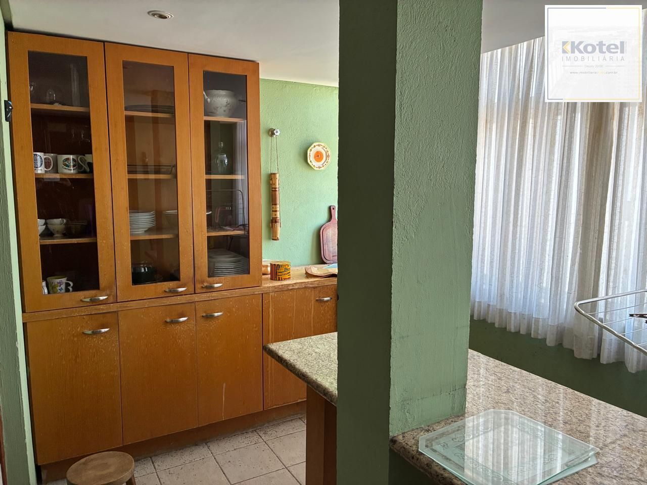 Apartamento de 3 Dormitórios localizado no bairro Petrópolis — foto 2