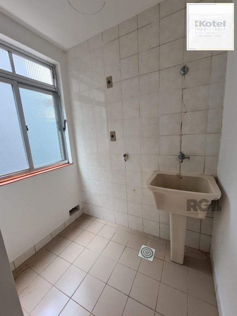 Vende-se apartamento 2 dorm 1 vaga desocupado - 60m² - Bairro Mont Serrat — foto 4