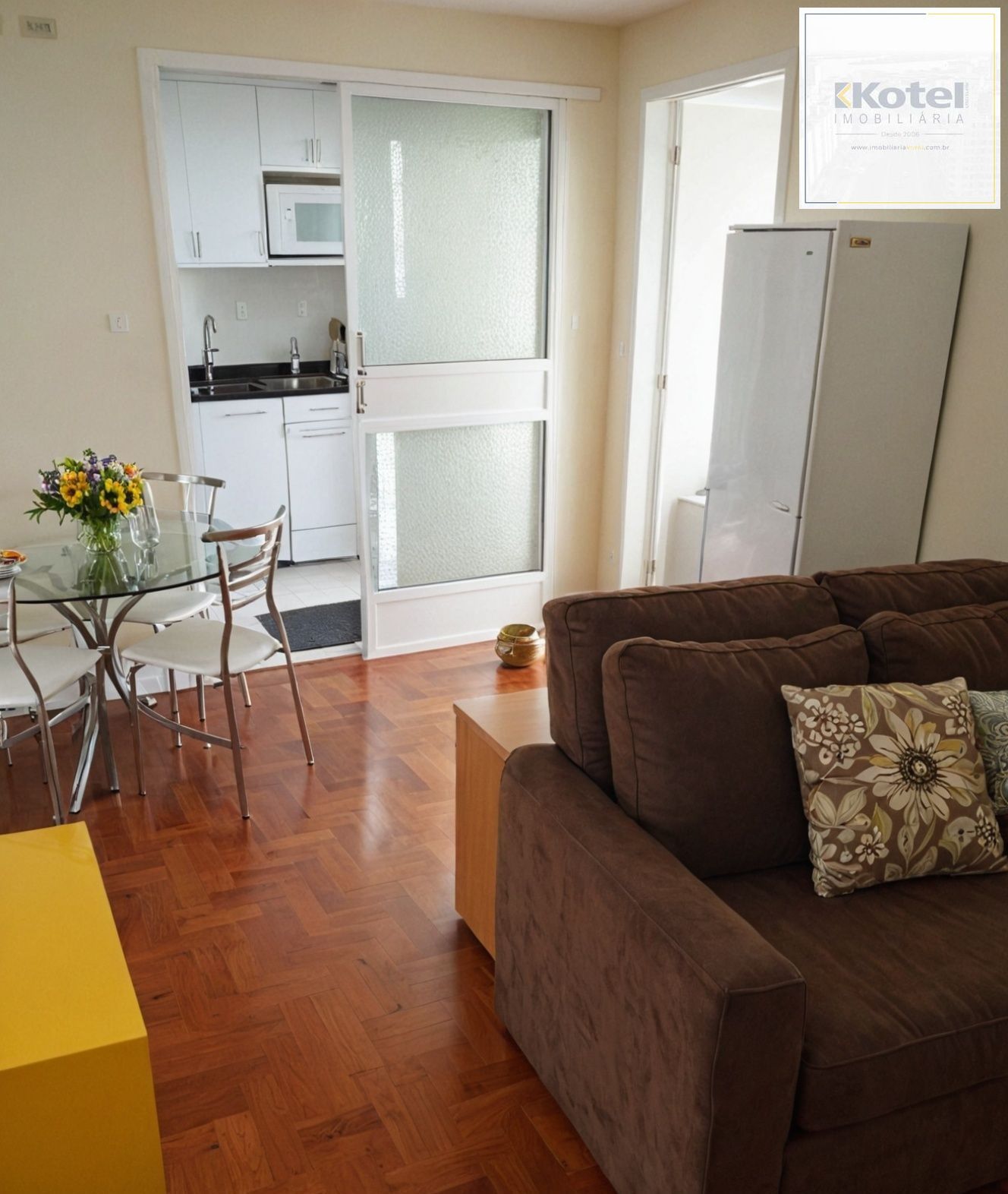 Vende-se apartamento de 1 dormitório e 41m² - Menino Deus — foto 2