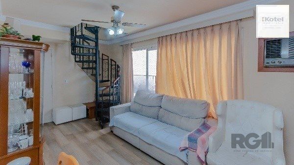 Vende-se excelente cobertura 2 quartos com suíte, 3 vagas de garagem com 156m² no Petrópolis — foto 5
