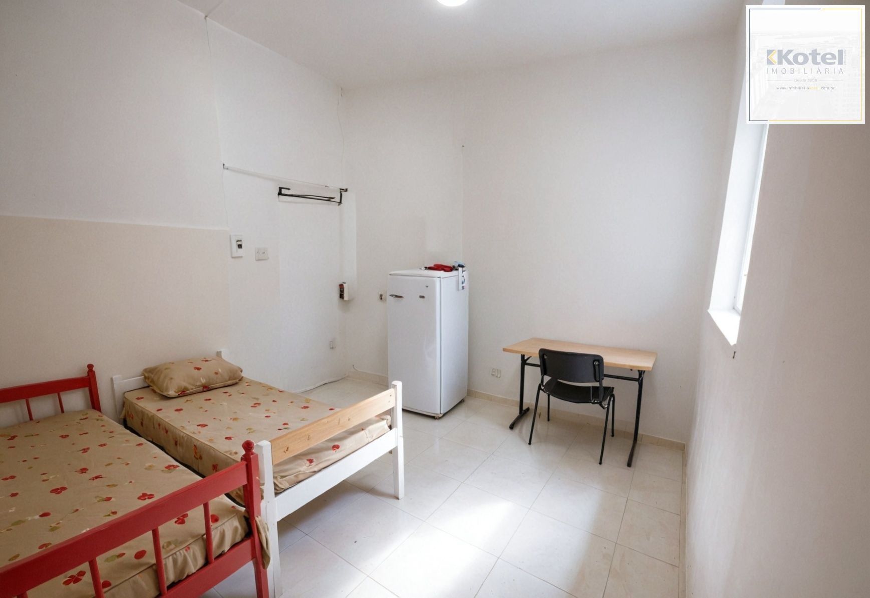 Vende-se apartamento de um 1 dormitório - 25m² - Floresta — foto 2