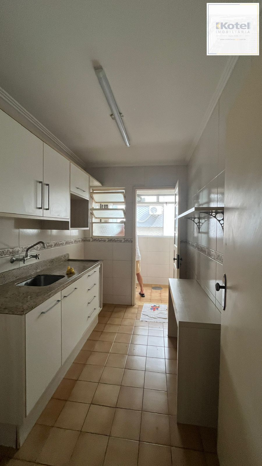 Apartamento com 2 quartos e 77m² à venda em Rio Branco, Porto Alegre. — foto 5