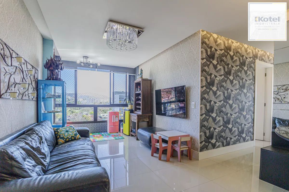 Vende-se apartamento com 3 quartos(1 suíte),  1 vaga, elevador