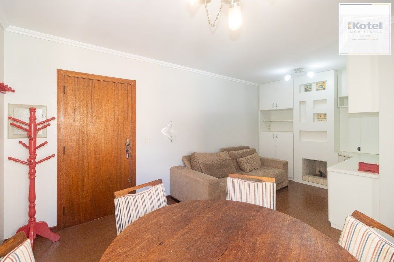 Apartamento com 1 quarto e 47m² à venda em Bela Vista, Porto Alegre.