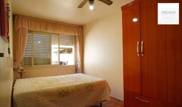 Vende-se apartamento com 2 quartos, e 1 vaga – Passo da Areia — foto 4