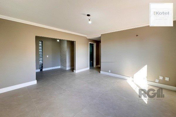 Vende-se apartaento 2 quartos com suíte e vaga coberta em região privilegiada - 72m² - Mont'Serrat