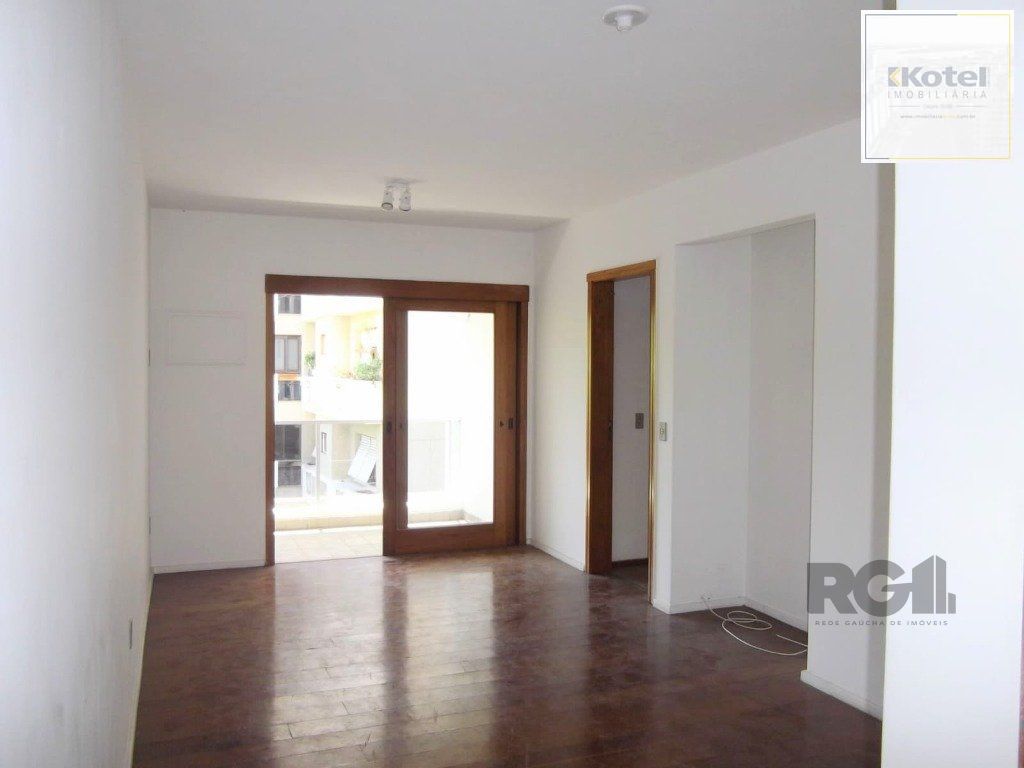 Apartamento 2 dormitórios, 1 suíte, 1 vaga - 90m² de área privativa no Bairro Mont Serrat