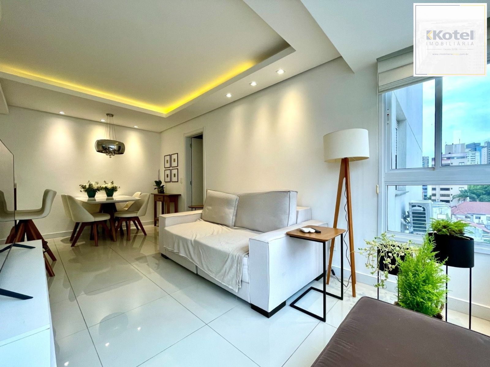Vende-se apartamento com 2 quartos (1 suíte), 65m² e 2 vagas – Higienópolis