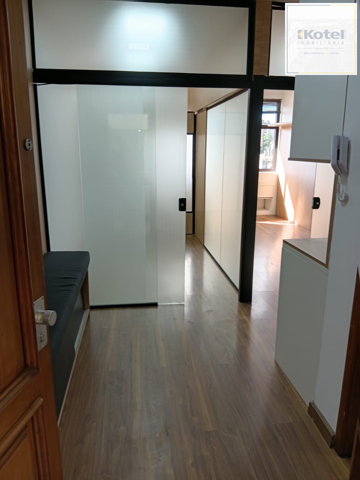 Vende-se cobertura comercial com Terraço – Moinhos de Vento