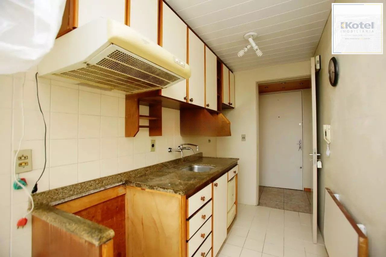 Vende-se apartamento com 2 quartos no Bairro Floresta