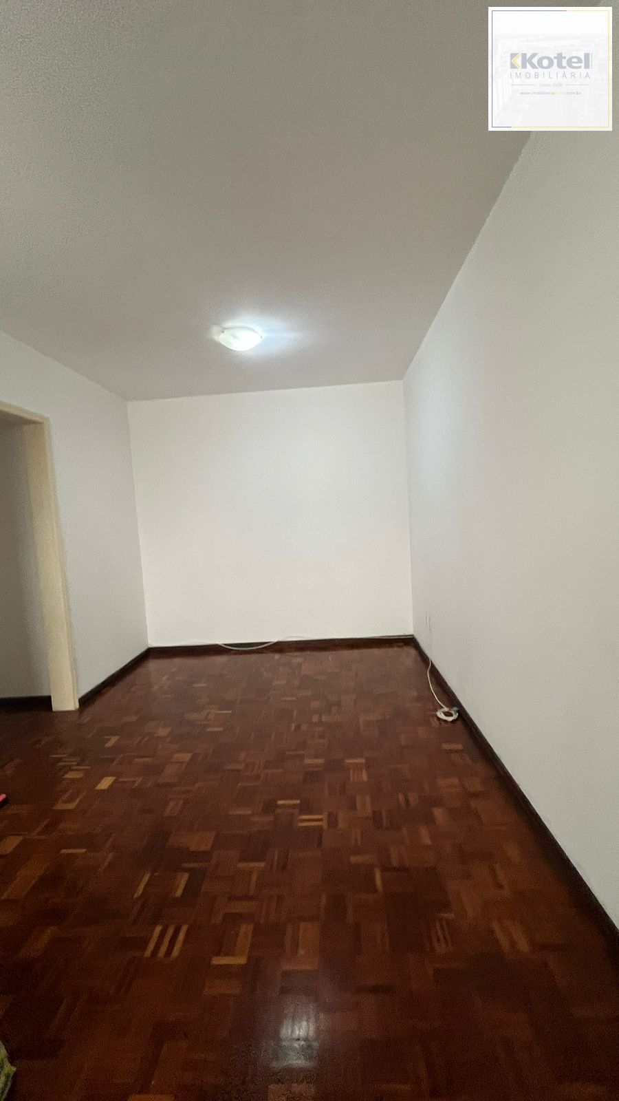 Apartamento com 2 quartos e 77m² à venda em Rio Branco, Porto Alegre. — foto 4