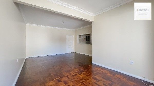 Vende-se amplo apartamento com 3 quartos - 113 m² -Rio Branco