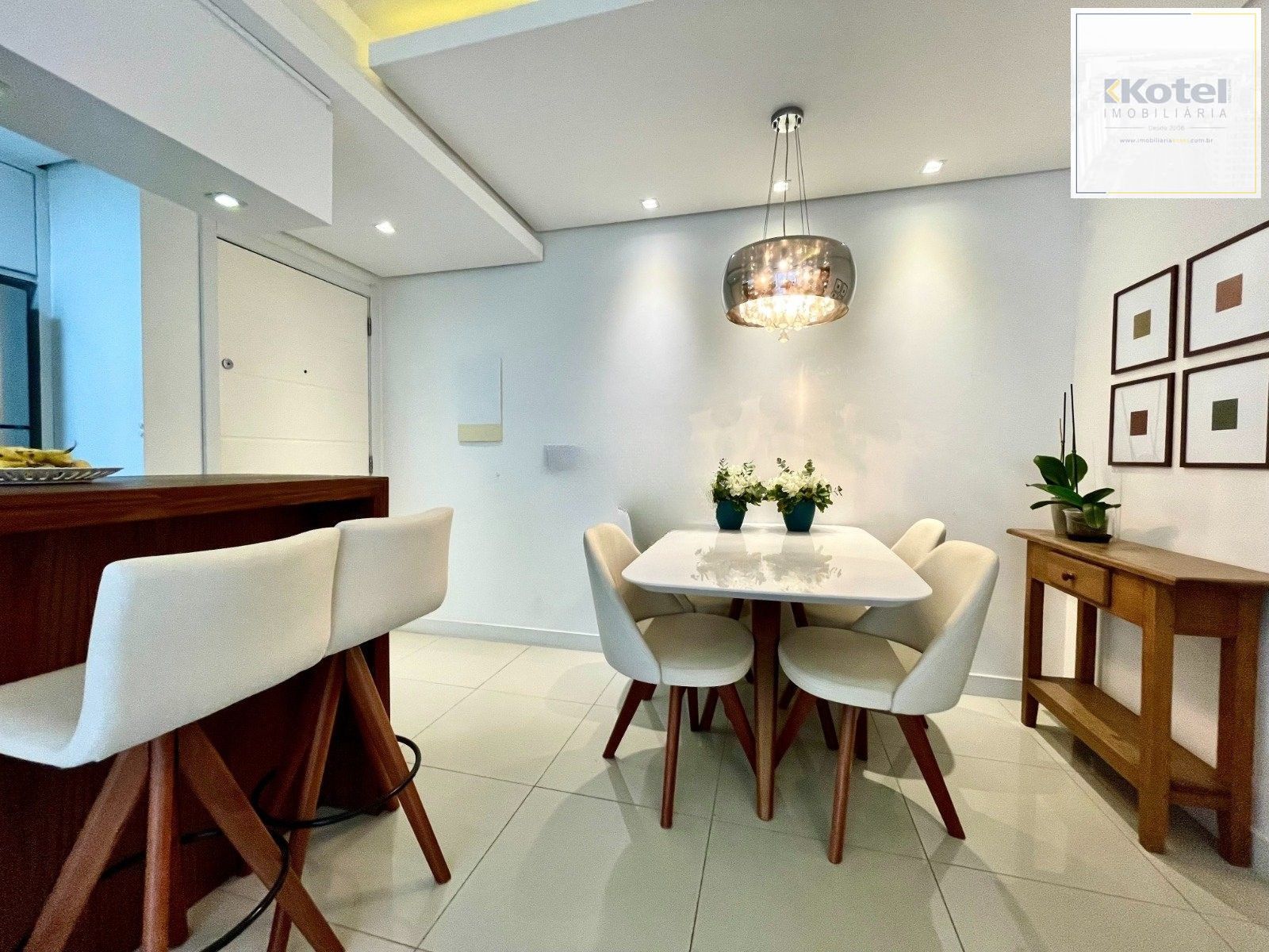 Vende-se apartamento com 2 quartos (1 suíte), 65m² e 2 vagas – Higienópolis