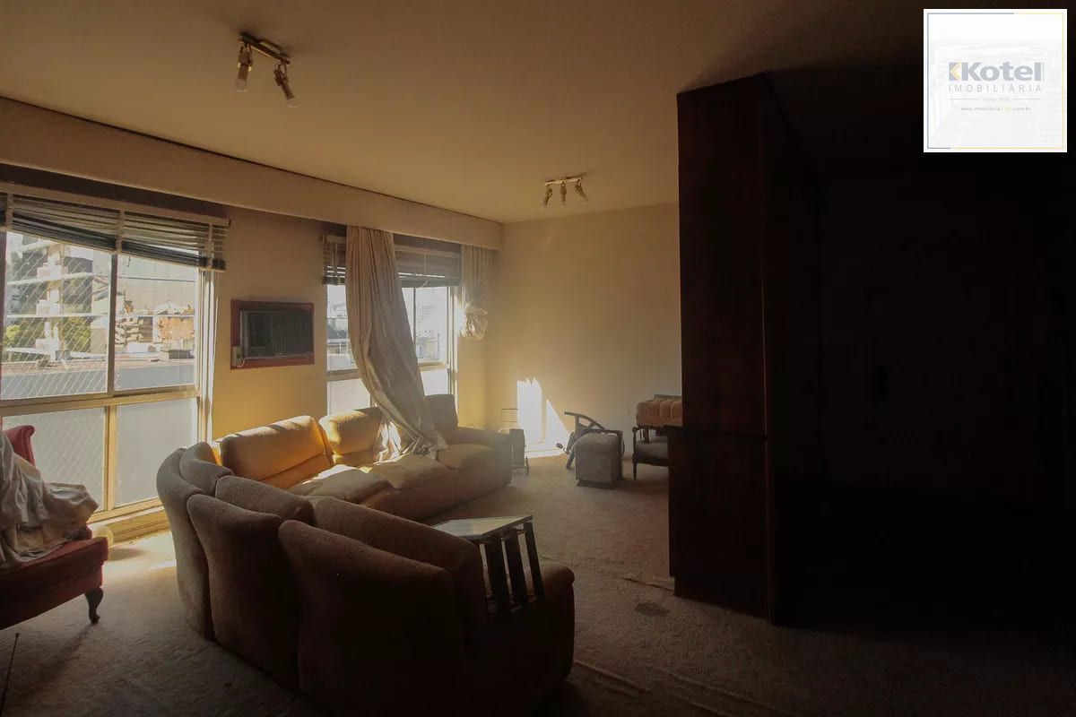 Vende-se apartamento com 4 quartos (1 suíte), 204 m² e 2 vagas - Rio Branco