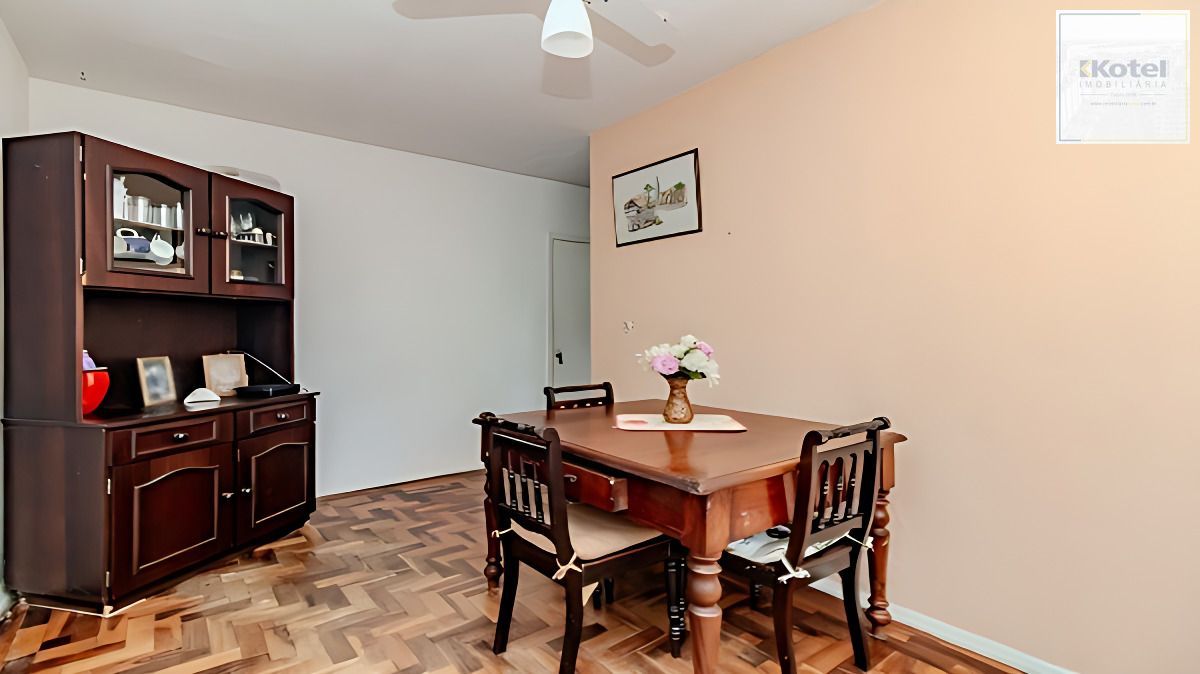 Vende-se apartamento com 3 quartos - Petrópolis — foto 2