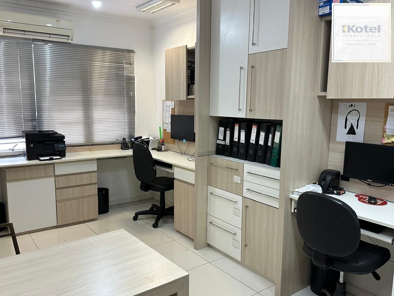 Vende-se sala comercial com 32,1m² – Centro Histórico