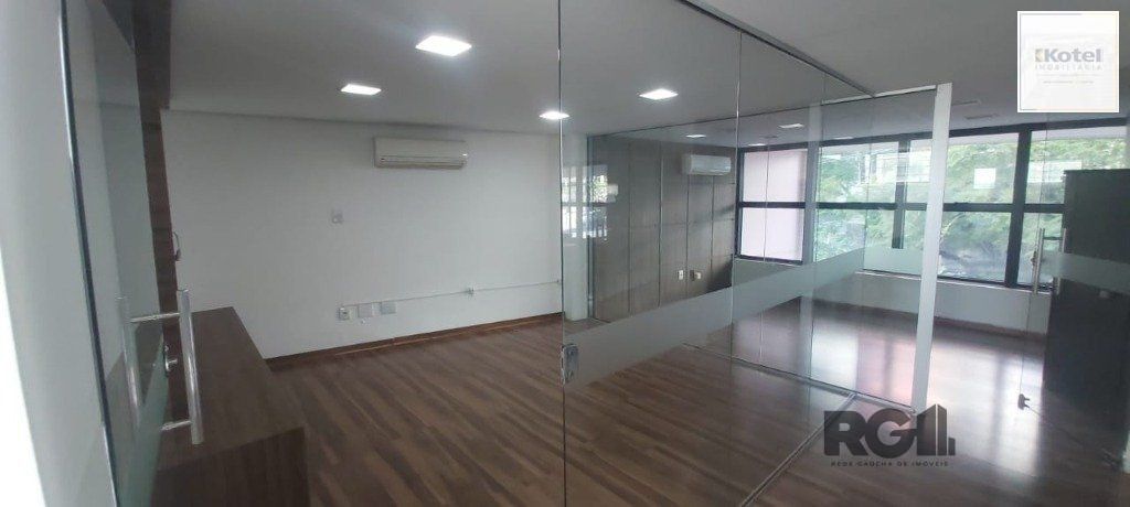 Loja com 113m² de área privativa no Bairro Três Figueiras — foto 2