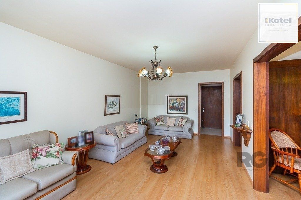 Vende-se amplo apartamento 3 quartos c/ suíte, 2 vagas, living com sacada e vista - 139m² - Auxiliadora