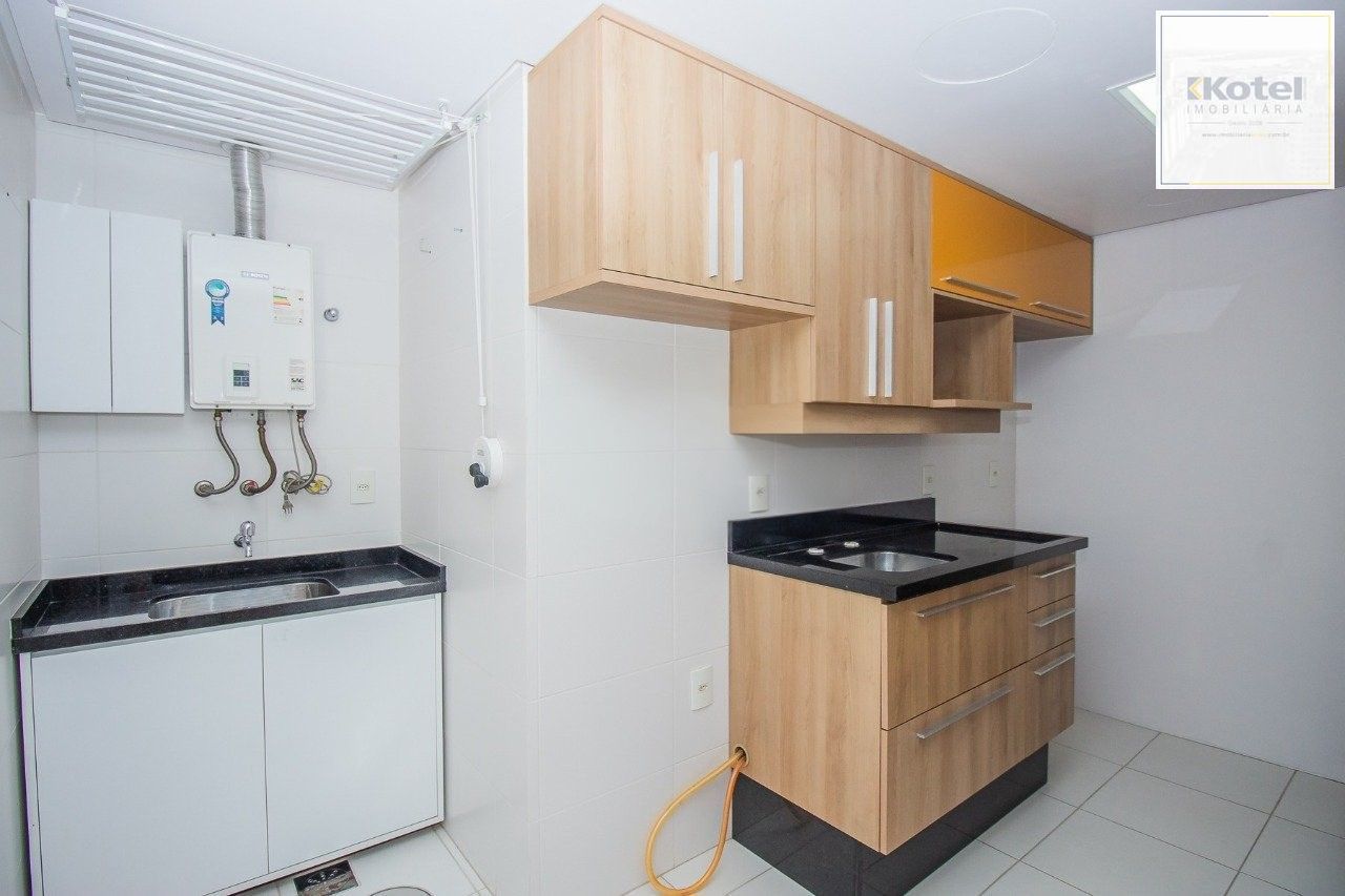 Apartamento com 70m², 2 dormitórios, 1 suíte, 1 vaga no bairro Higienópolis em Porto Alegre