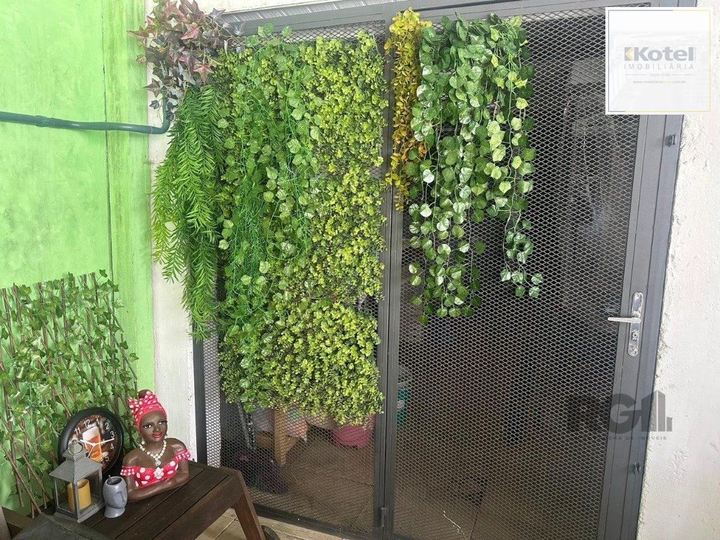 Vende-se casa 2 dormitórios 2 vagas de garagem com casa nos fundos - 145m² - Passo D'areia